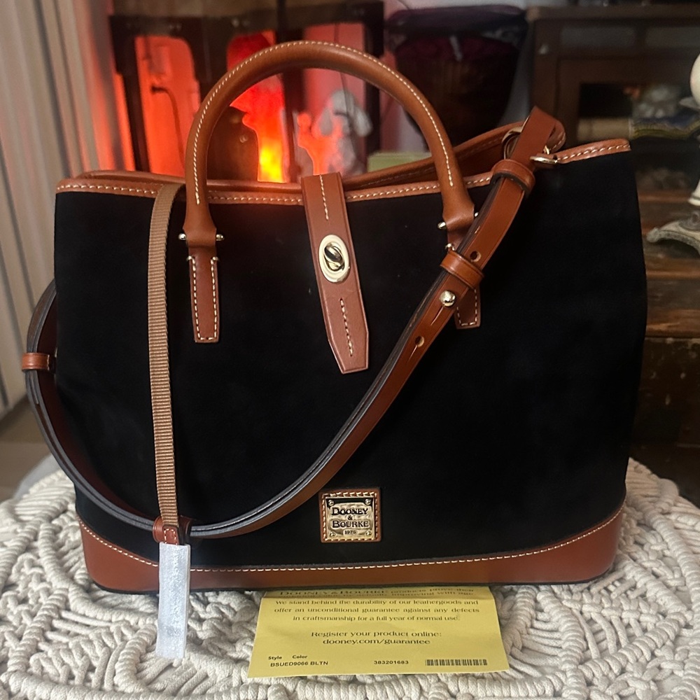 Dooney & Bourke Black and Tan Satchel - image 16